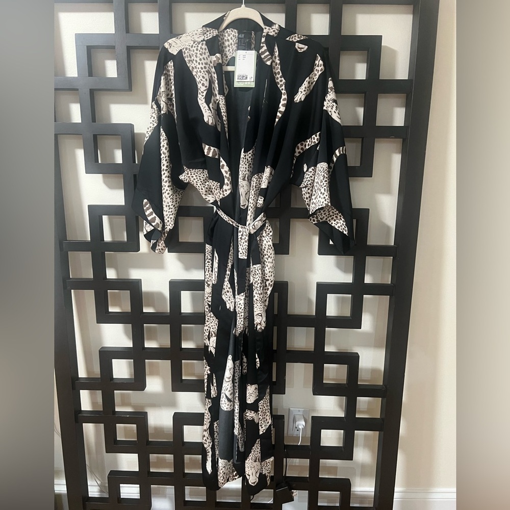 H&M Women’s Robe